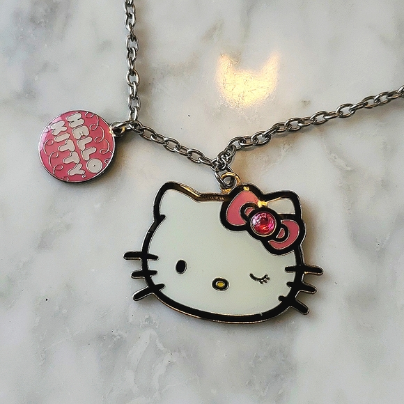 Hello Kitty Necklace - Picture 3 of 5